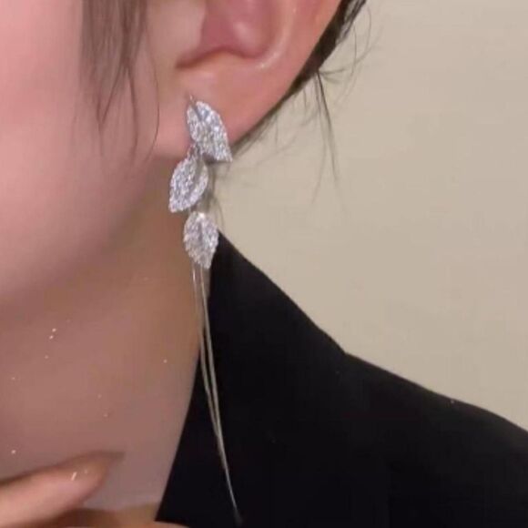 2/$20 Brand New Gold Leafs Earrings - Picture 2 of 4